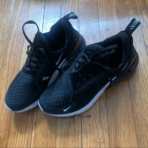 Nike Air Max 270 - Picture 2 of 7